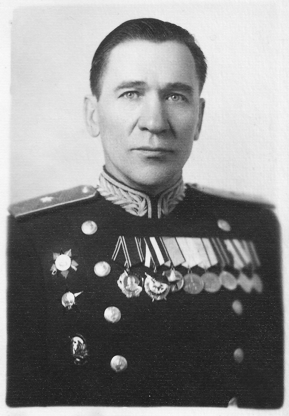 Генерал Виктор Дикушин Виктор Дикушин