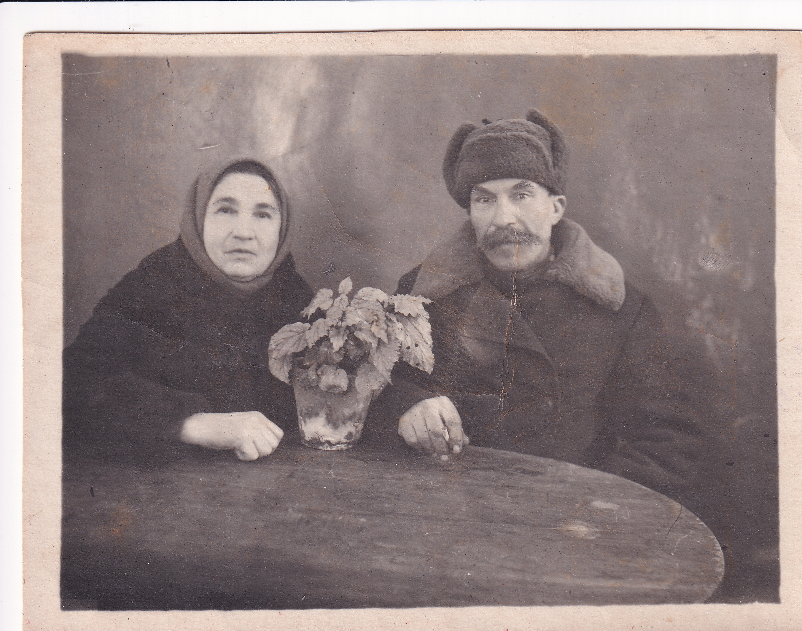 Савенковы Филипп 1872-1953 и Александра 1875-1951 Наченалы Филипп Николаевич Савенков