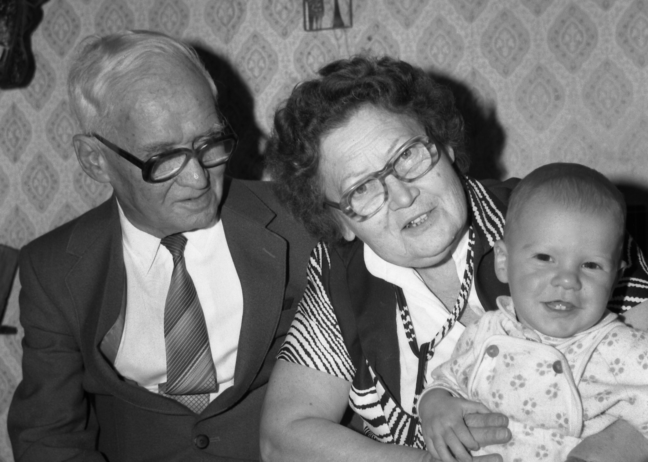 1986_08 Вова-10мес.jpg Вера Александровна Сорокина
