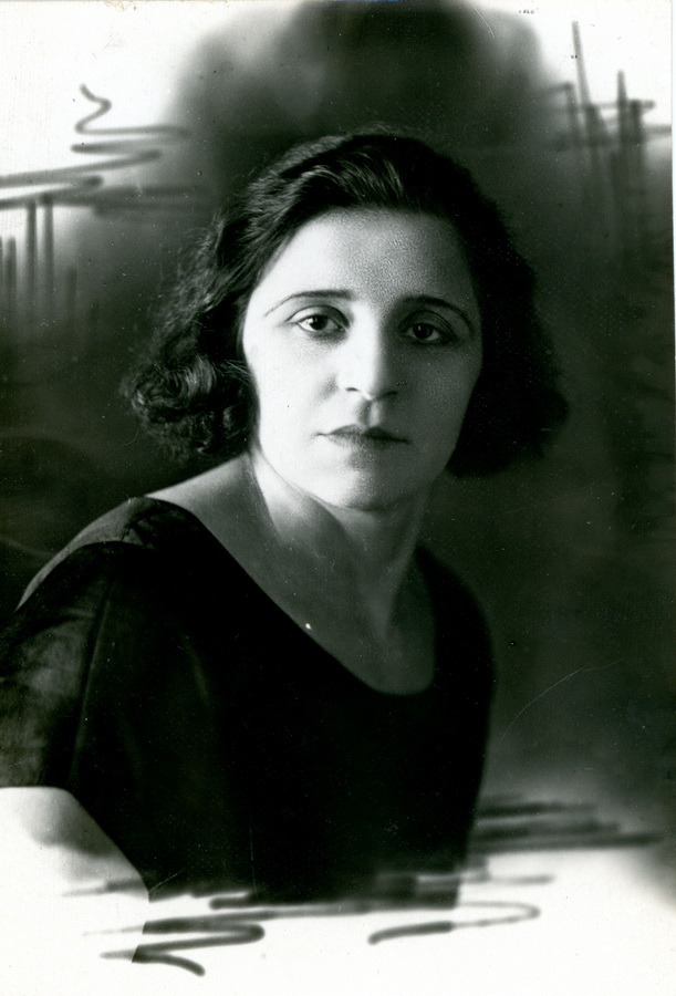 Елена Романюк