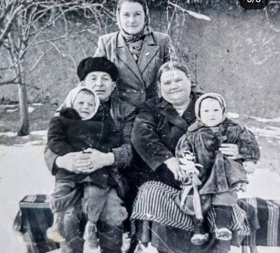 Петр Пахомов